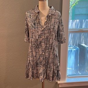 Anthropologie 11 1 tylho button down shirt.
